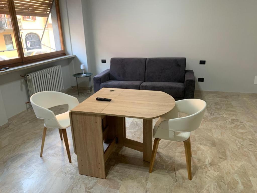 Catrizia Apartment Casale Monferrato Luaran gambar
