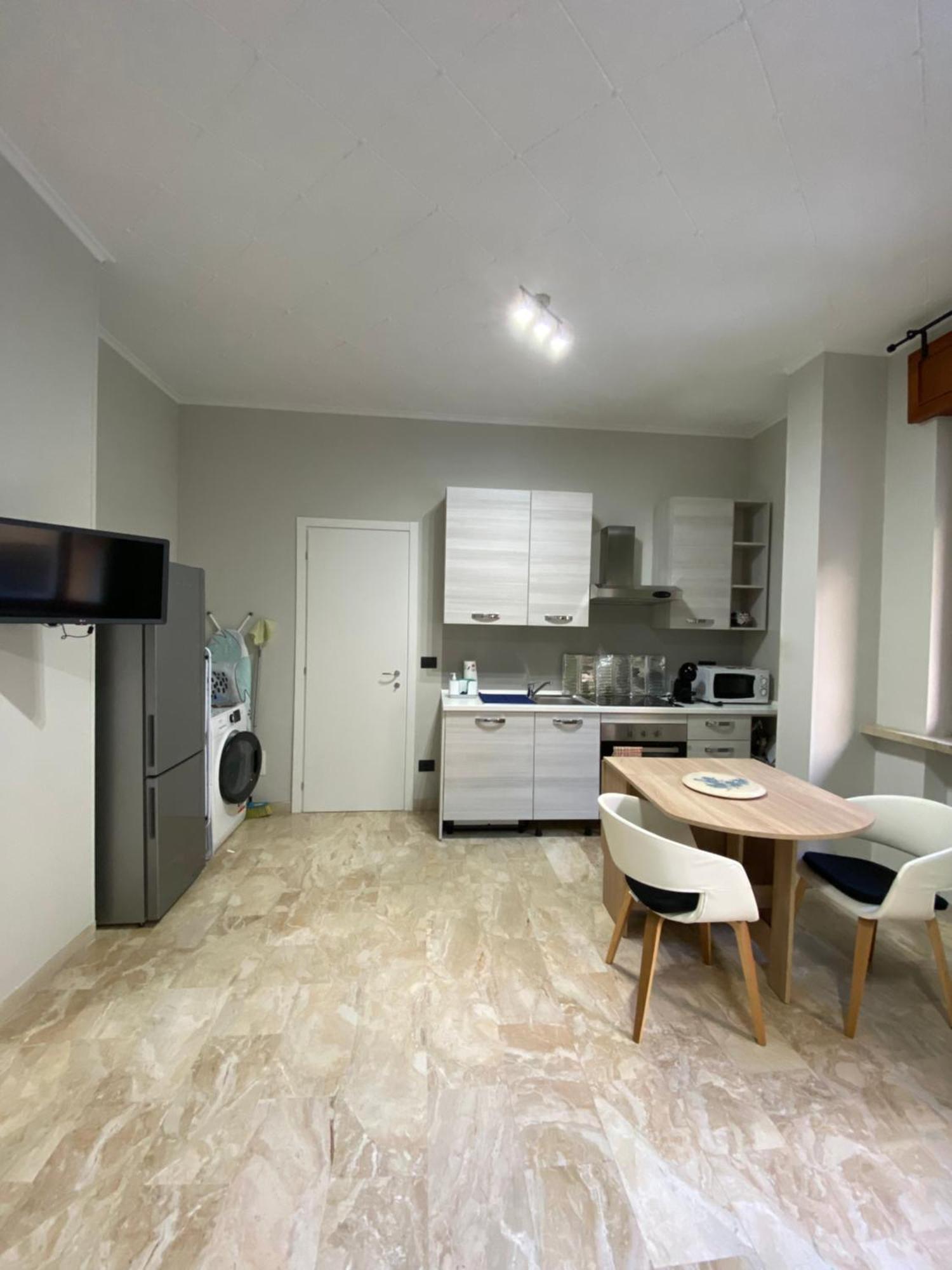 Catrizia Apartment Casale Monferrato Luaran gambar
