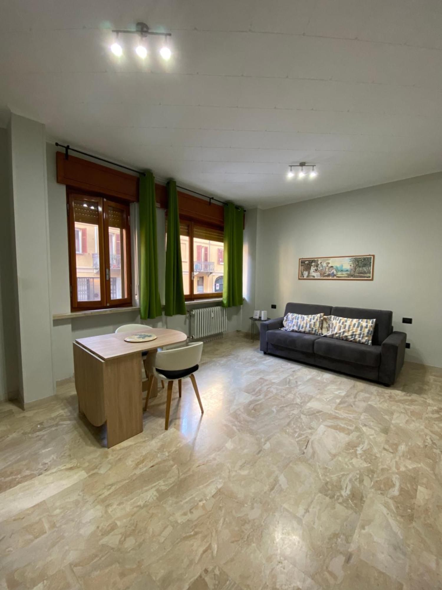Catrizia Apartment Casale Monferrato Luaran gambar